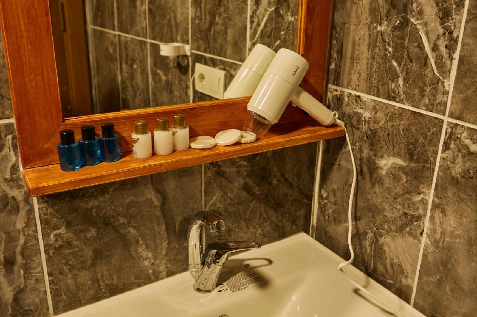 Laluna Hotel Near Grand Bazaar City Center อิสตันบูล ภายนอก รูปภาพ